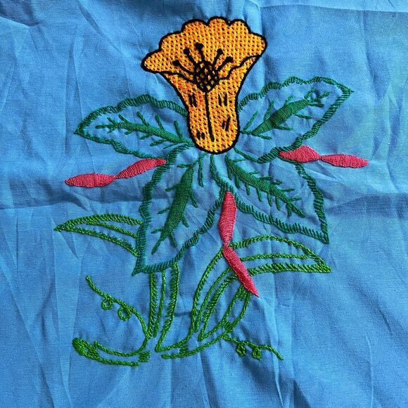 VTG Set 2 Mexican Folk Art Hand Embroidered Crochet Standard Pillow Cases Floral - Picture 4 of 7